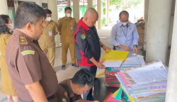 Kejati Kalteng Geledah Kantor DPMPTSP, Usut Dugaan Korupsi Zirkon Rp1,3 Triliun