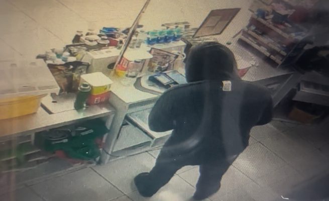 Aksi Perampokan Minimarket di Palangka Raya Terekam CCTV