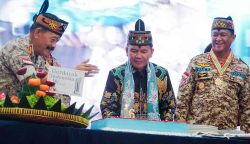Gubernur Agustiar Sabran Ajak Masyarakat Perkuat Persatuan dan Selamatkan UMKM di HUT Ke-16 Gerdayak Indonesia