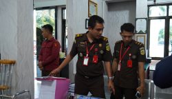 Skandal Zirkon Kalteng Masuk Meja Hijau, Dari Eks Pejabat hingga Direktur Perusahaan