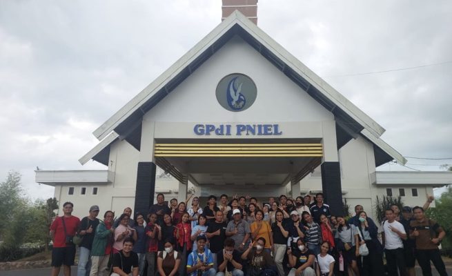 Kontingen Kalimantan Tengah pada Pesta Paduan Suara Gerejawi (Pesparawi) Nasional XIV di Manokwari, Papua Barat